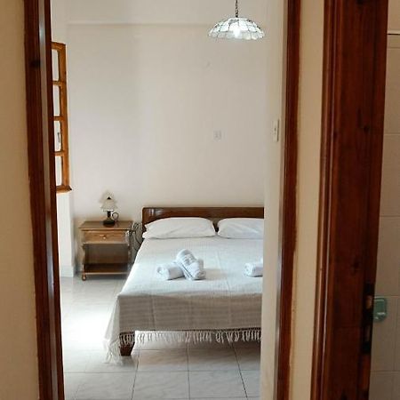Soula Rooms Kini Eksteriør billede