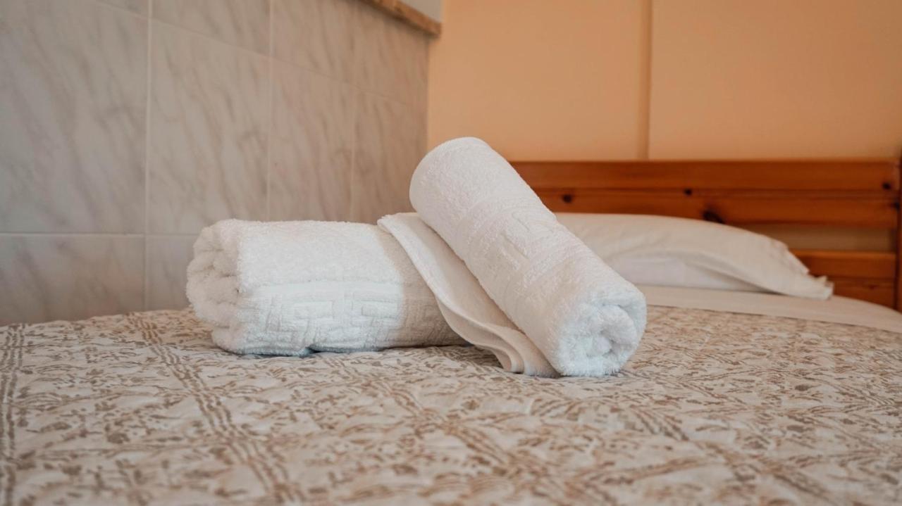 Soula Rooms Kini Eksteriør billede